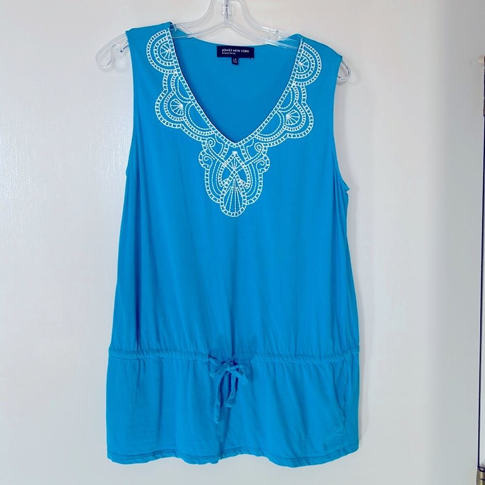 Jones New York Signature turquoise and white sleeveless top, cotton, size L